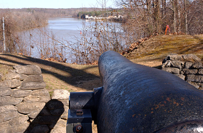 Cannon at Fort Drewry, Virginia