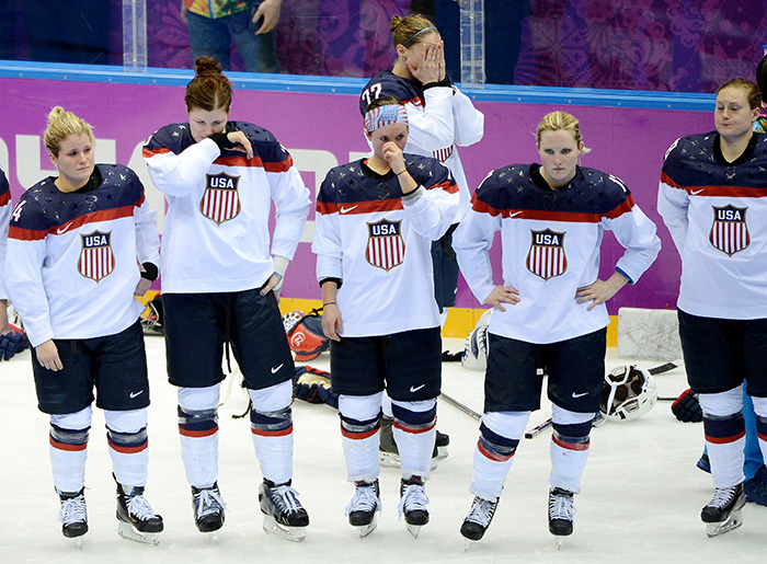 Photo of USA women's hockey team.